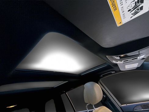 Used 2016 Mercedes-Benz GL 550 4MATIC image 28