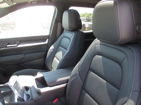 New 2026 GMC Terrain Elevation w/ Elevation Premium Package FWD image 11