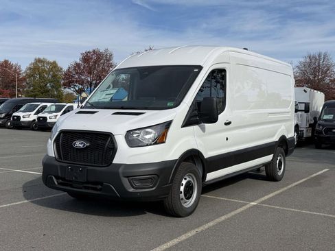 New 2026 Ford Transit 250 148 Medium Roof w/ Load Area Protection Package RWD image 5