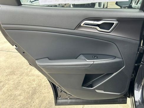 Used 2026 Kia Sportage EX image 13