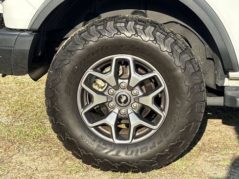 Used 2024 Ford Bronco Badlands AWD/4WD image 14