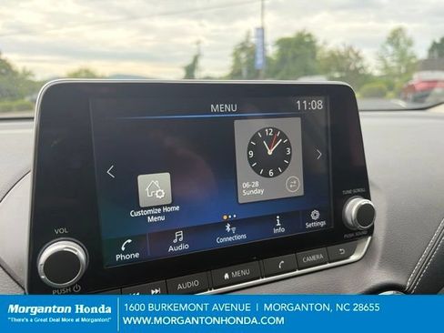 Used 2024 Nissan Sentra SV FWD image 19