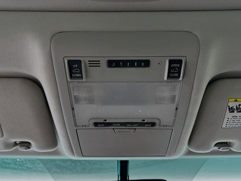 Used 2008 Toyota Land Cruiser image 18