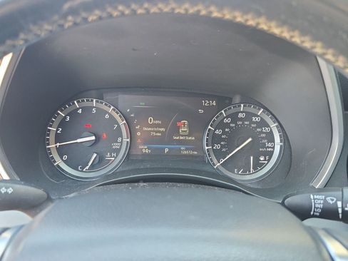 Used 2020 Toyota Highlander XLE image 17