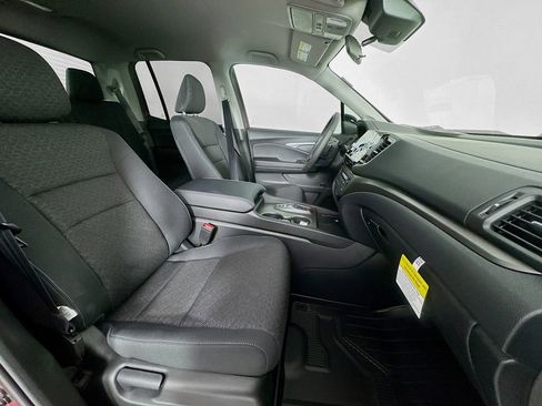 Certified 2025 Honda Ridgeline Sport image 32