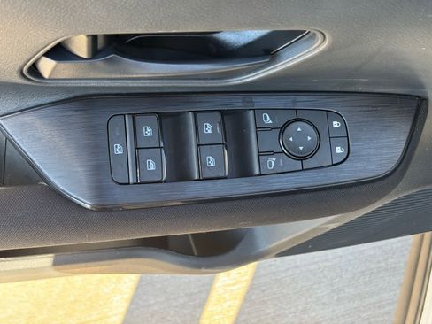 New 2026 Nissan Kicks S image 15