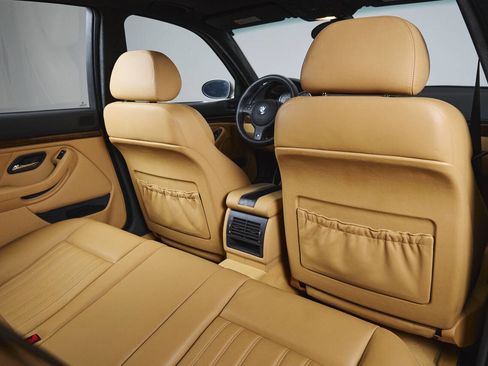 Used 2003 BMW M5 image 49