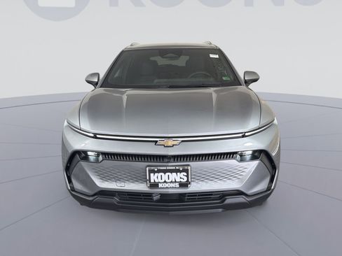 New 2026 Chevrolet Equinox EV LT image 11
