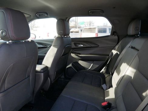 Used 2023 Chevrolet TrailBlazer RS AWD/4WD image 10