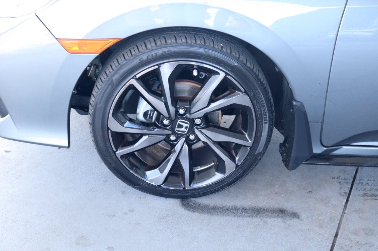 Used 2018 Honda Civic Sport image 12