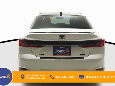 Used 2025 Toyota Camry XSE image 12