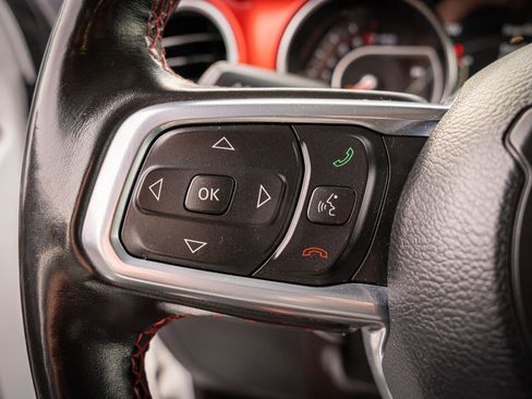 Used 2020 Jeep Gladiator Rubicon w/ Uconnect 4C Nav & Sound Group image 18