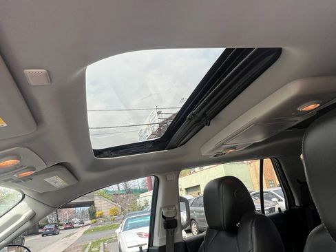 Used 2015 Buick Enclave Premium w/ Experience Buick Package image 18