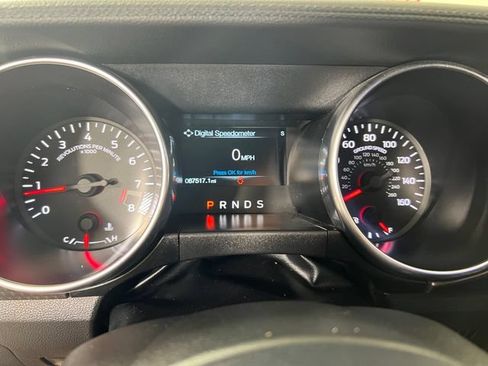 Used 2018 Ford Mustang GT Premium w/ GT Performance Package RWD image 17