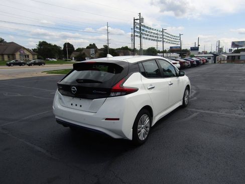 Used 2022 Nissan Leaf S FWD image 8