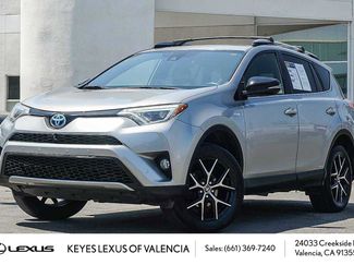 Used 2017 Toyota RAV4 SE image 1