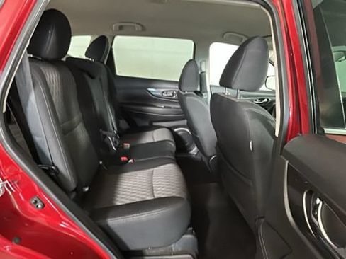Used 2020 Nissan Rogue S FWD image 28