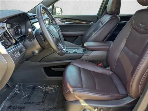 Used 2020 Cadillac XT6 Premium Luxury image 17