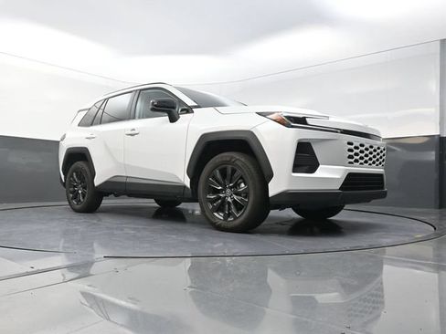 Used 2026 Toyota RAV4 XLE Premium FWD image 31