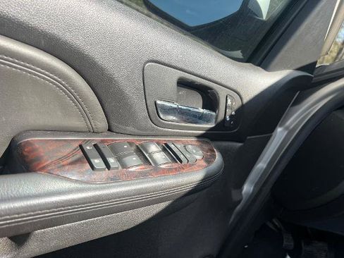 Used 2007 GMC Yukon Denali image 8