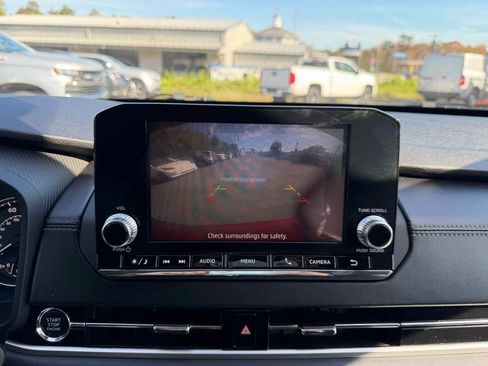 Used 2022 Mitsubishi Outlander ES image 28