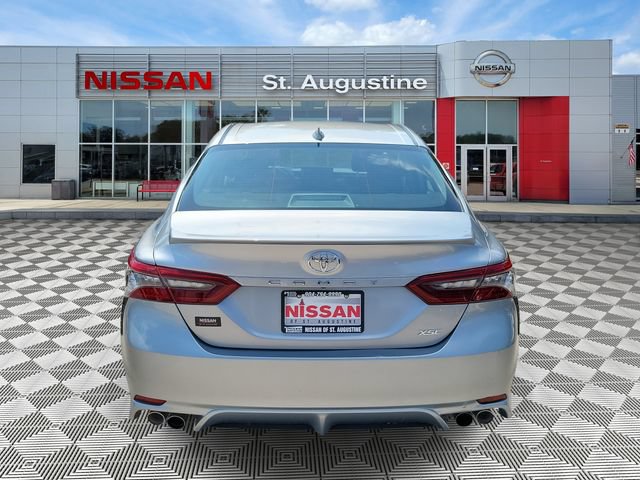 Used 2024 Toyota Camry XSE FWD image 3