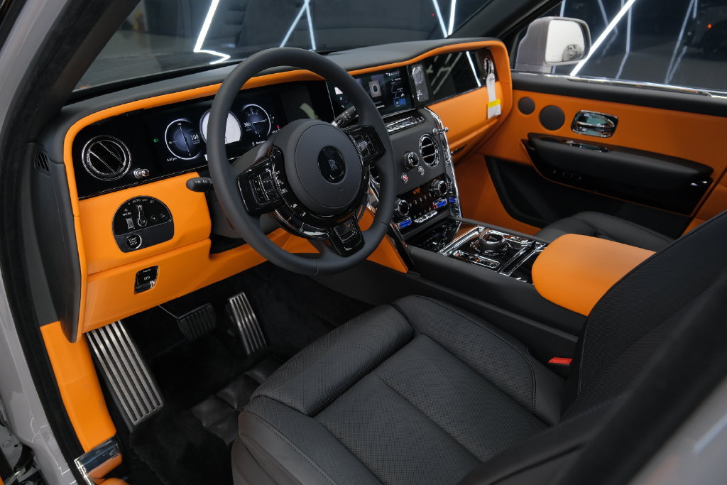 Used 2026 Rolls-Royce Cullinan AWD/4WD image 47