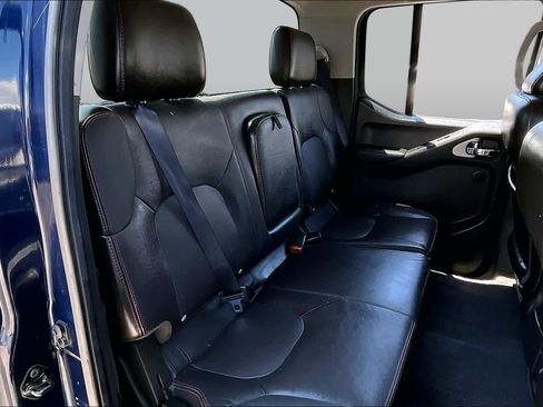 Used 2011 Nissan Frontier PRO-4X w/ Pro-4x Luxury Pkg RWD image 19