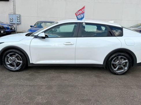 Used 2025 Kia K4 FWD image 10