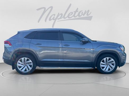 Used 2021 Volkswagen Atlas Cross Sport SE w/ Panoramic Sunroof Package AWD/4WD image 9