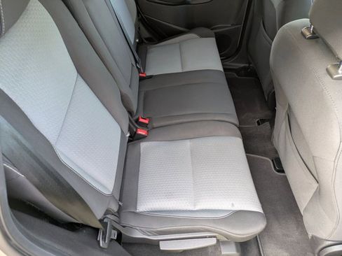 Used 2018 Ford Escape SE image 18