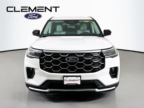 New 2026 Ford Explorer Platinum w/ LUX Leather Package AWD/4WD image 2