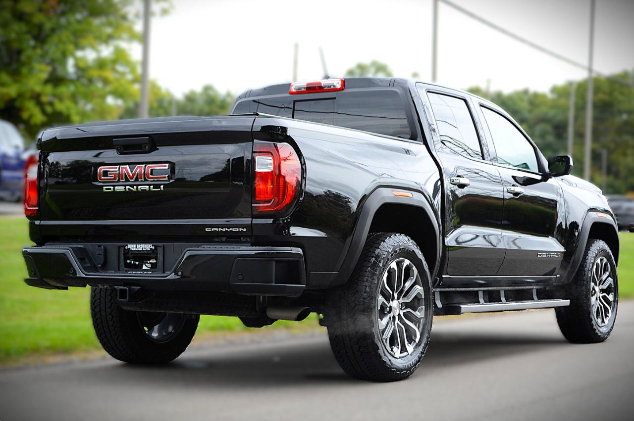 Used 2025 GMC Canyon Denali AWD/4WD image 5