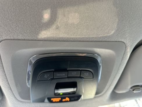 Used 2026 Toyota Corolla Cross L image 25