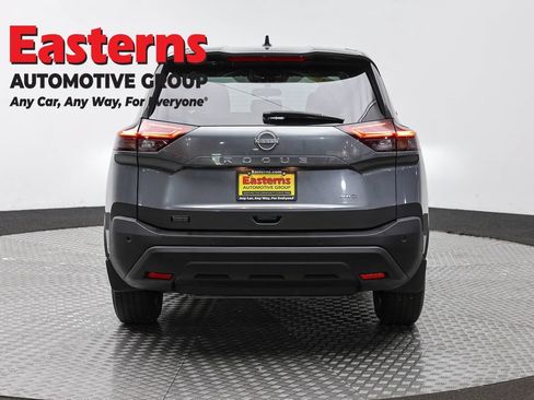 Used 2023 Nissan Rogue S AWD/4WD image 6