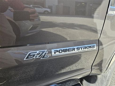 Used 2017 Ford F250 Lariat w/ Chrome Package image 10