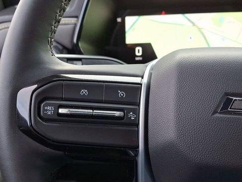 Used 2024 Chevrolet Colorado ZR2 w/ ZR2 Convenience Package III image 26