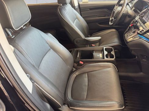 Used 2022 Honda Odyssey Elite image 14