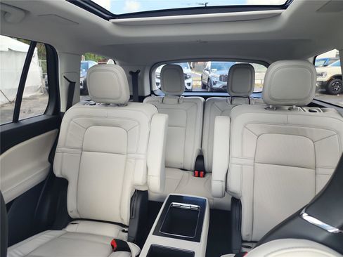 New 2026 Lincoln Aviator Reserve image 15
