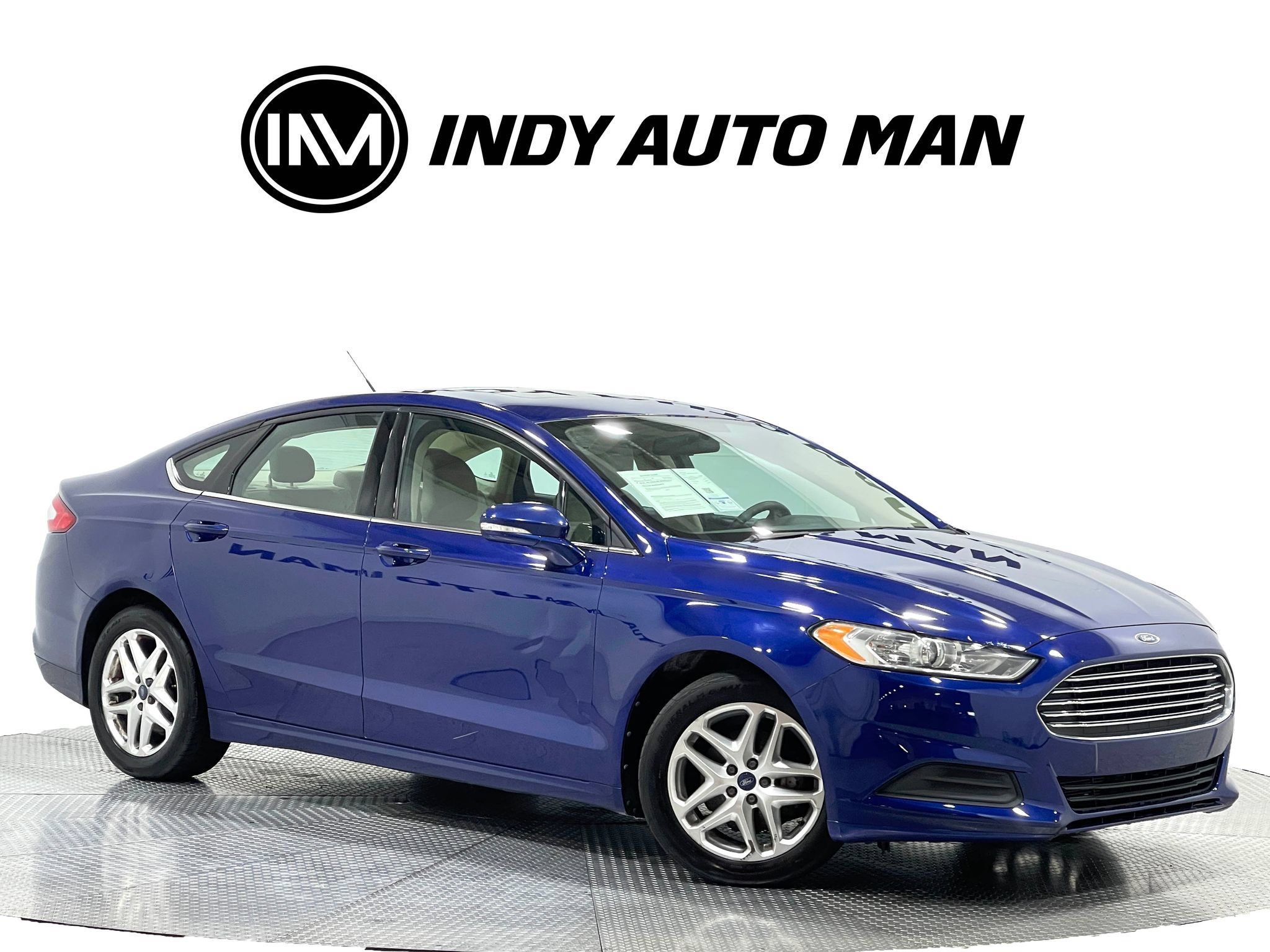 Used 2013 Ford Fusion SE FWD image 2