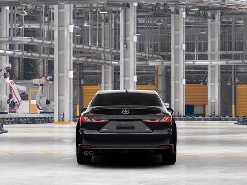 New 2026 Toyota Camry SE FWD image 8