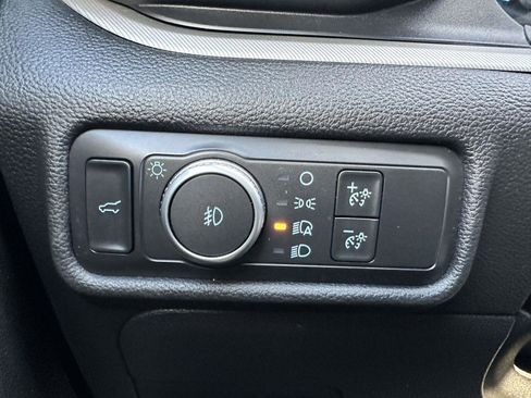 Used 2020 Ford Explorer XLT w/ Equipment Group 202A image 29