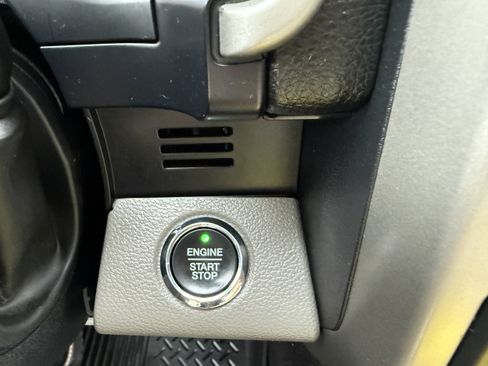 Used 2016 Ford F150 Lariat AWD/4WD image 22