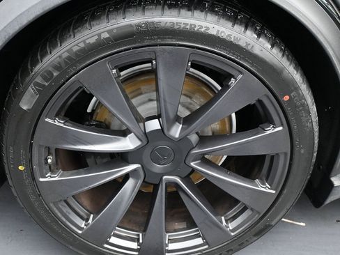 Used 2022 Tesla Model X Plaid image 37