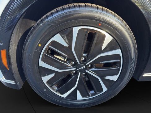 Used 2022 Kia EV6 Wind w/ Wind Technology Package image 21