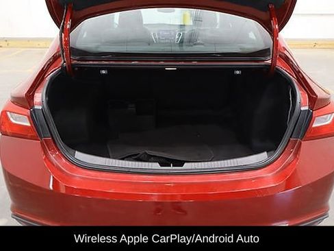 Used 2022 Chevrolet Malibu RS image 12