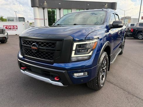 Used 2020 Nissan Titan PRO-4X w/ Pro-4x Convenience Package AWD/4WD image 5