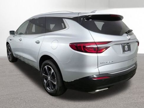 Used 2020 Buick Enclave Essence w/ Sport Touring Edition FWD image 9