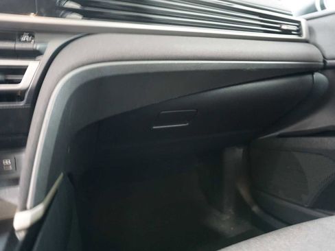 Used 2025 Toyota Camry LE image 20