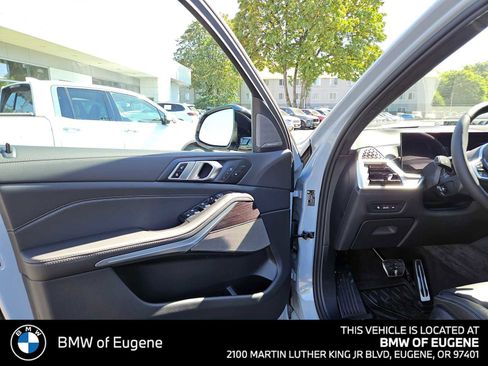 New 2026 BMW X5 xDrive40i w/ M Sport Package image 23
